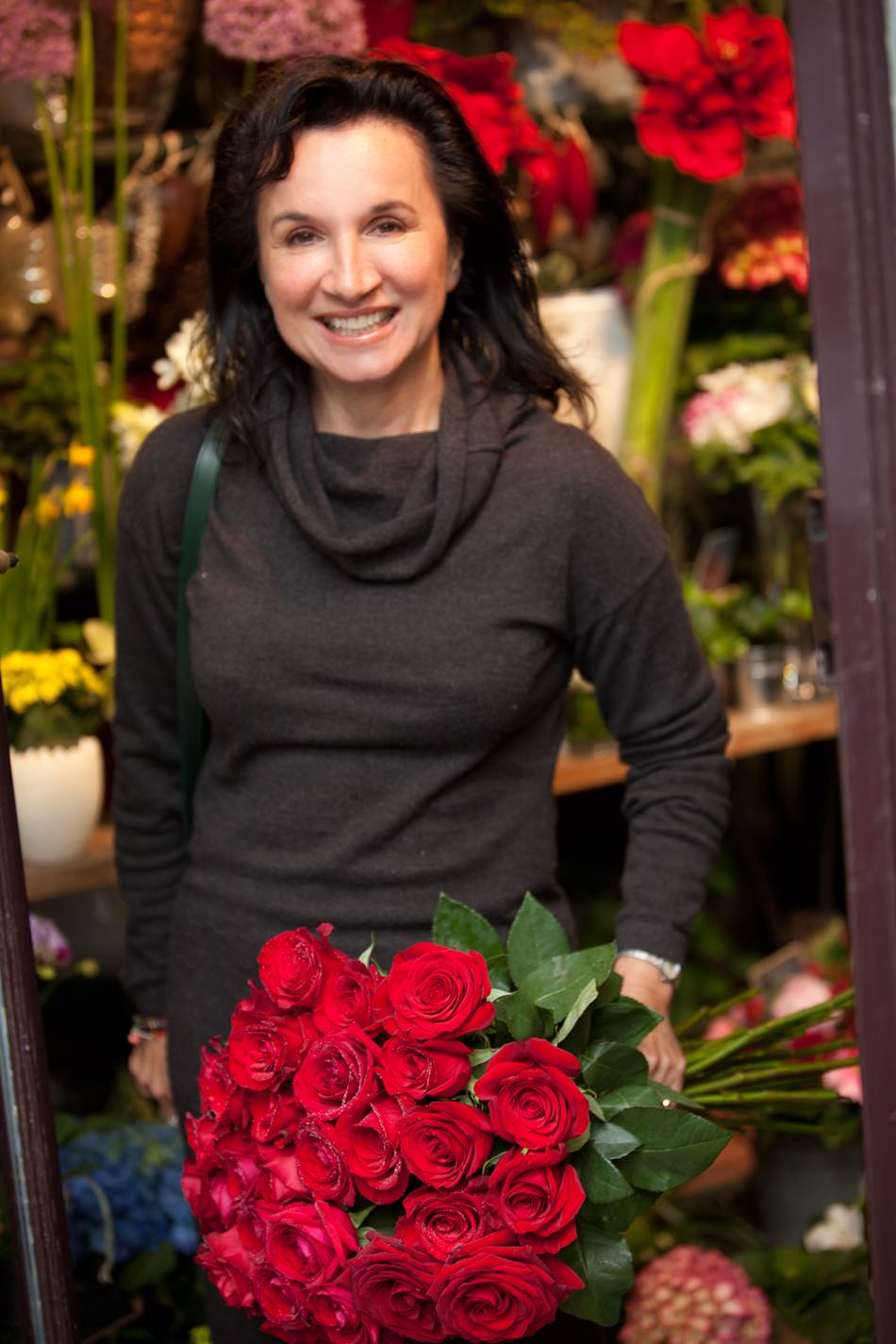 OYSTERboxMARLENEvanDERwesthuizen&redROSES