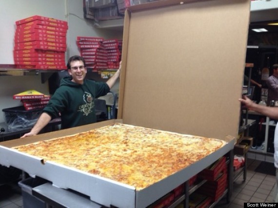 o-WORLDS-LARGEST-DELIVERY-PIZZA-570