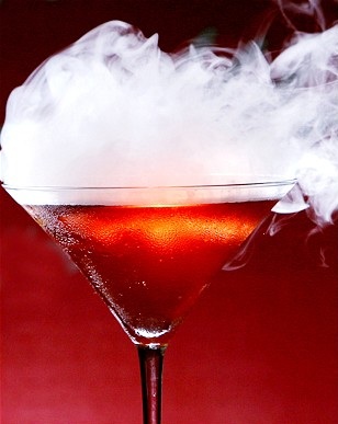 st_2363118b Liquid Nitrogen Cocktail