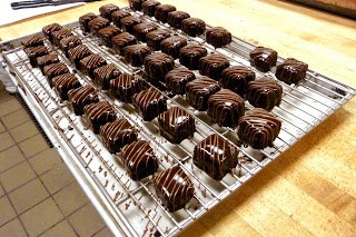 Chocolate brownie petit fours & other assorted flavours R5.50 per item or R30 for 6