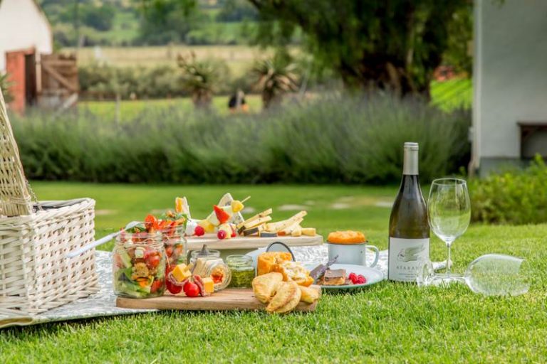 Enjoy a wonderful picnic at the Swartberg Country Manor