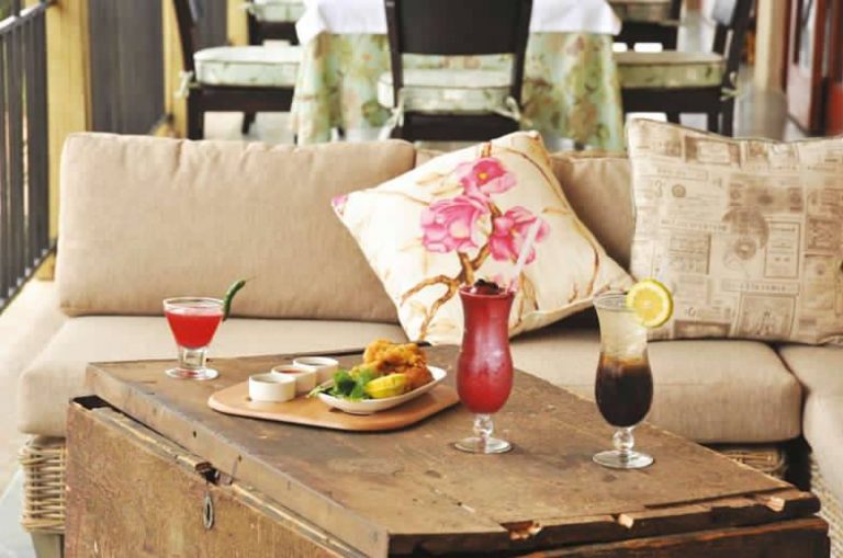 Enjoy Happy Hour at Magnolia Restaurant & Cocktail Lounge