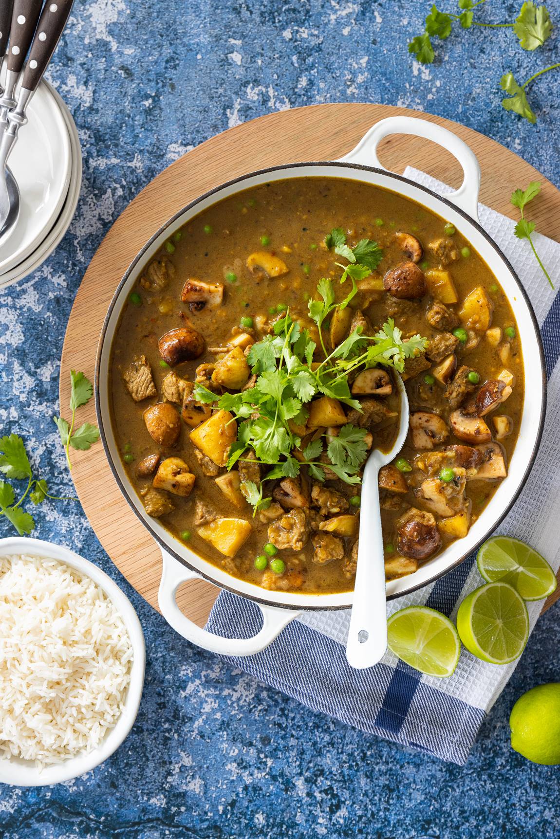 Speedy chopped mushroom and lamb curry Recipe