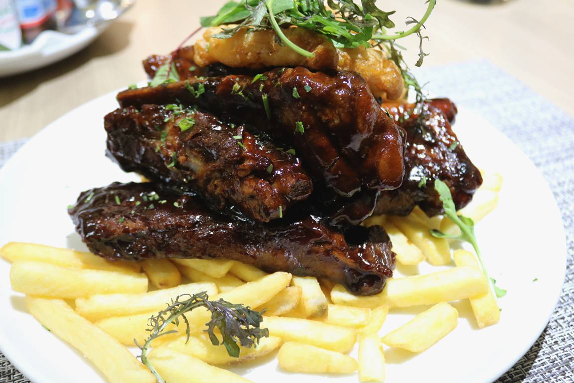 RBG Grill & Bar Review: How many Ribs can you eat?