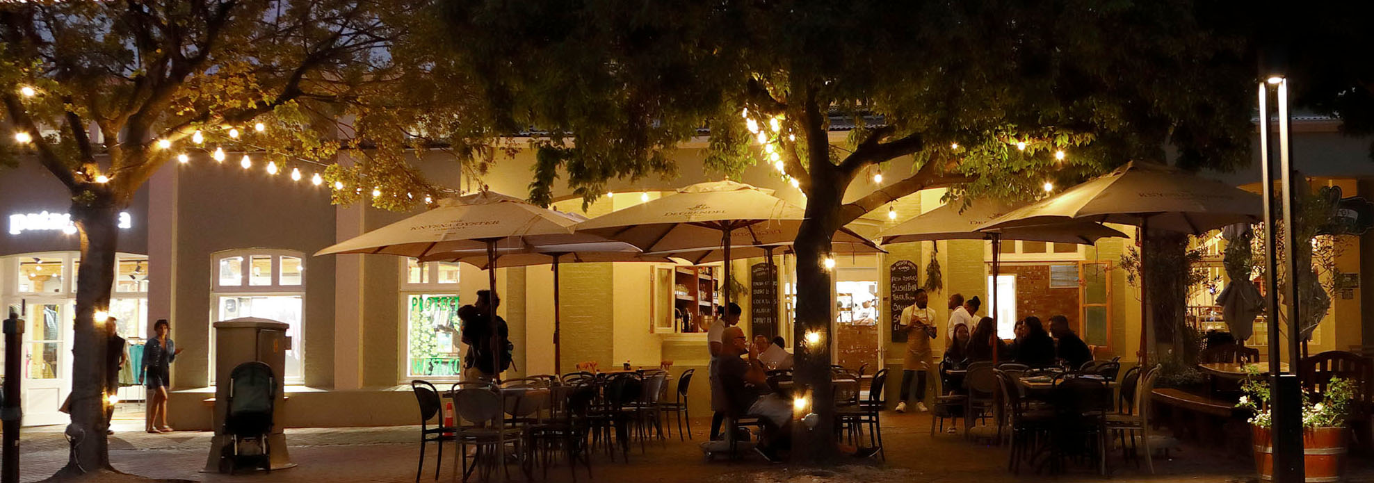 Knysna Oyster Company at the V&A Waterfront Review: Shuck, Tuck, Repeat.